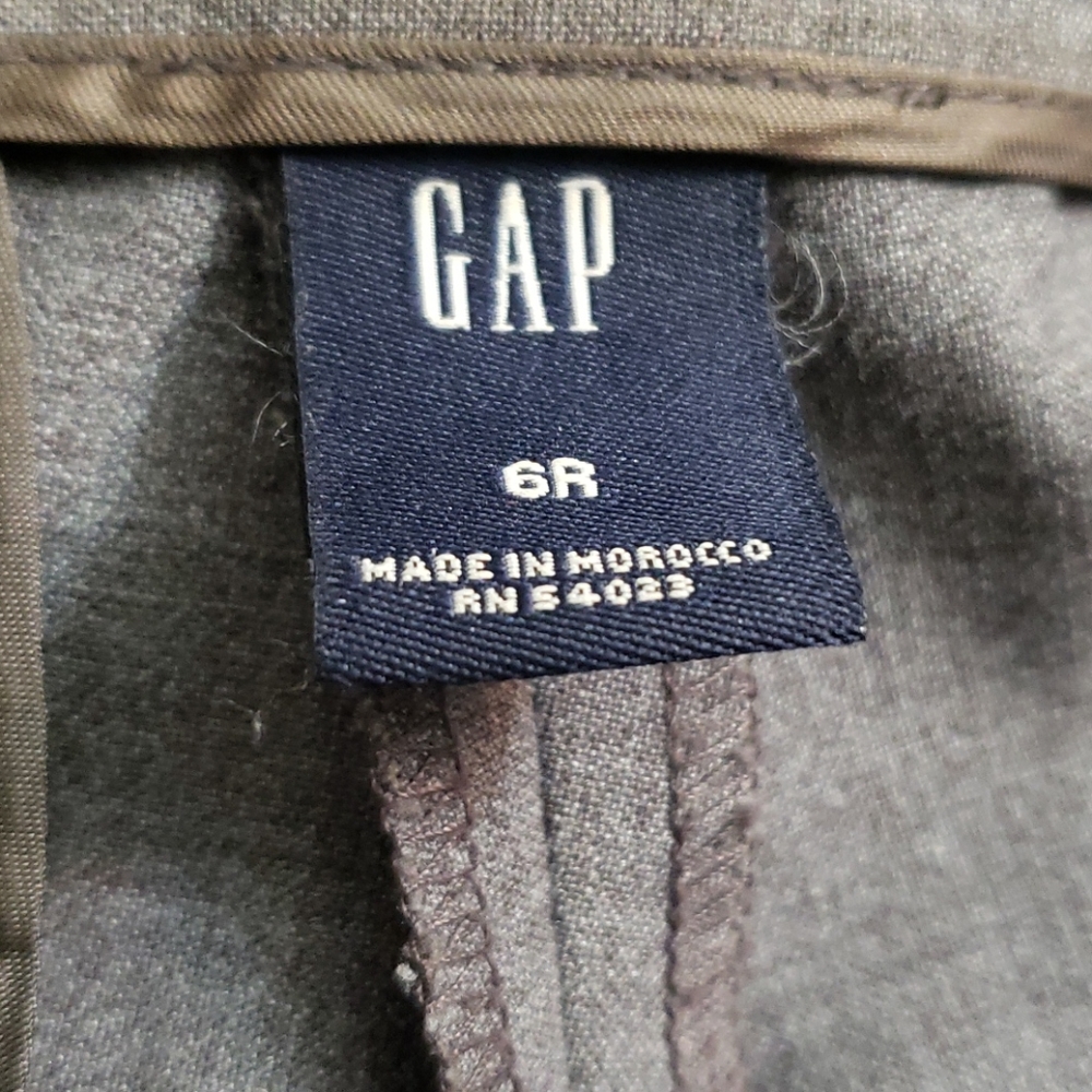 Gap - Picture 5 of 5